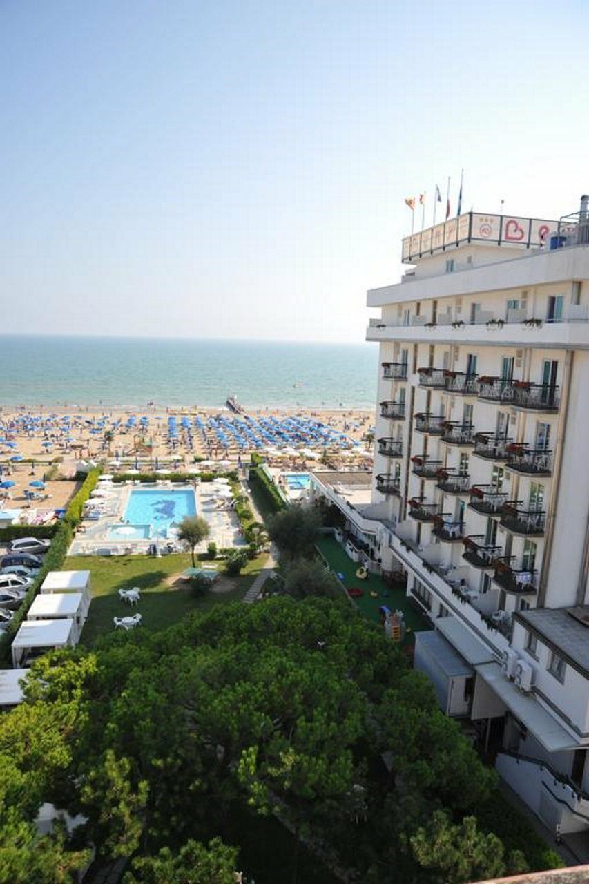 Hotel Reno Lido di Jesolo Exterior foto